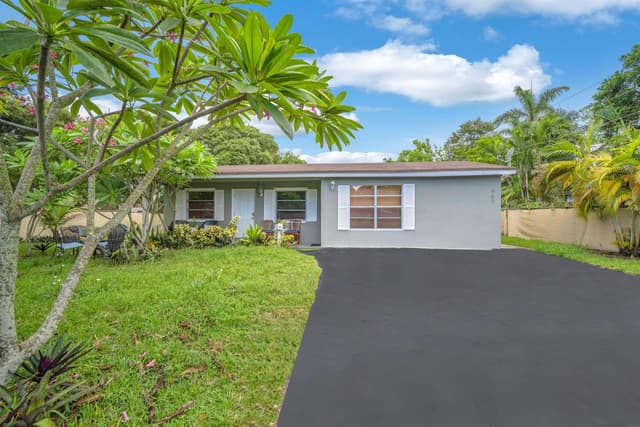 461 NW 17TH Place, Fort Lauderdale FL 33311 - Fort Lauderdale, FL - Photo 2