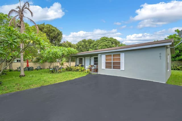 461 NW 17TH Place, Fort Lauderdale FL 33311 - Fort Lauderdale, FL - Photo 3
