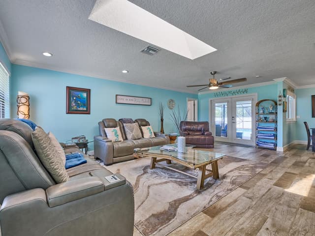 708 Weldwood Road, Jupiter FL 33458 - Jupiter, FL - Photo 2