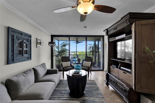 105 LAKE EMERALD Drive # 711, Oakland Park FL 33309 - Oakland Park, FL - Photo 2