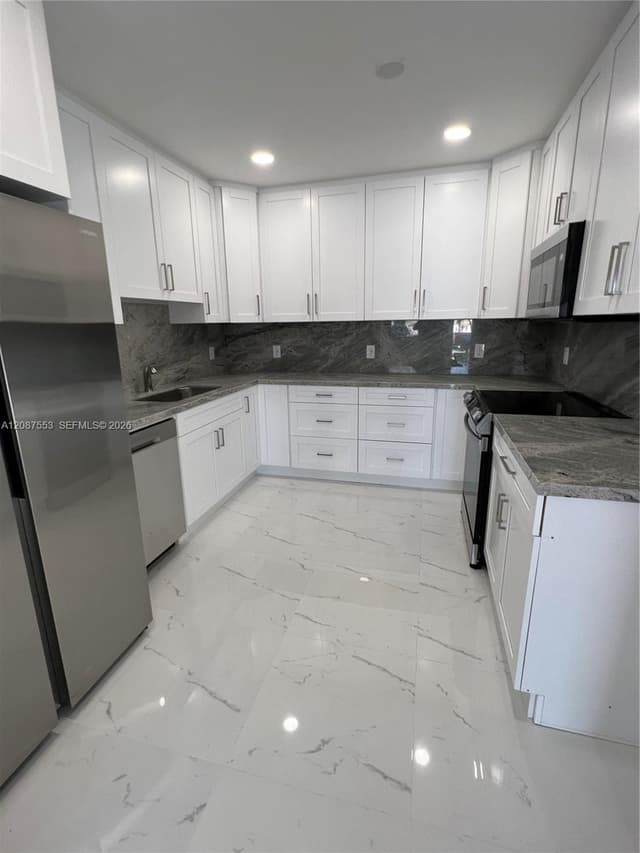 3315 SW 91st Ave, Miami FL 33165 - Miami, FL - Photo 4