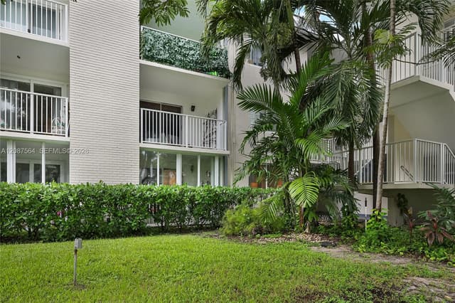 240 Galen Dr # 110, Key Biscayne FL 33149 - Key Biscayne, FL - Photo 3