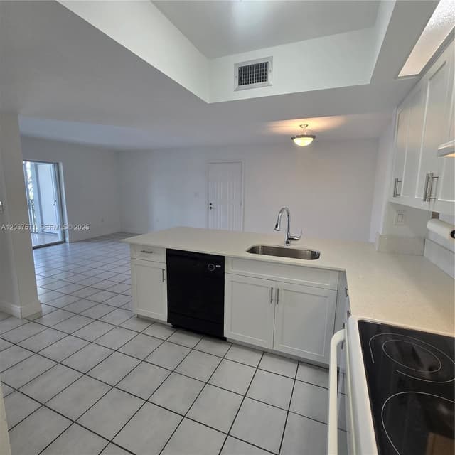 8600 SW 212th St # 308, Cutler Bay FL 33189 - Cutler Bay, FL - Photo 3