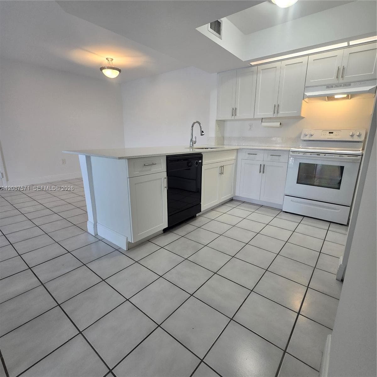 8600 SW 212th St # 308, Cutler Bay FL 33189 - Cutler Bay, FL - Photo 1