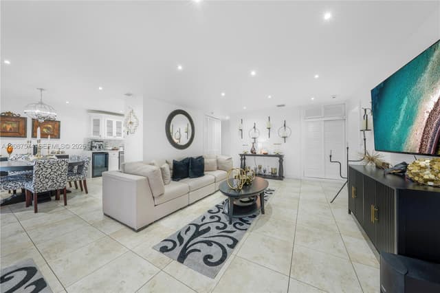 12311 SW 39th Ter, Miami FL 33175 - Miami, FL - Photo 5