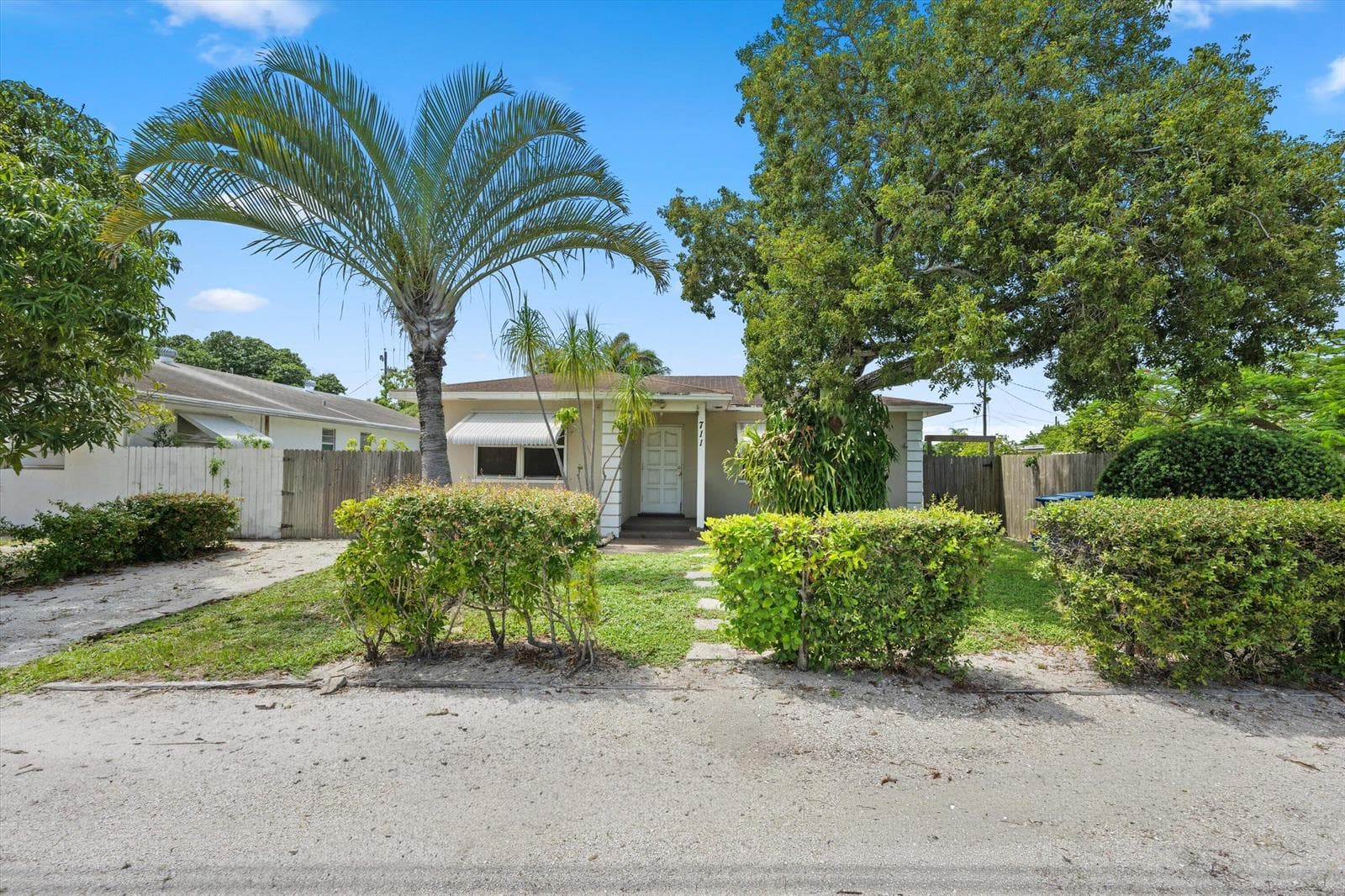 711 E COAST Avenue, Lantana FL 33462 - Lantana, FL - Photo 1