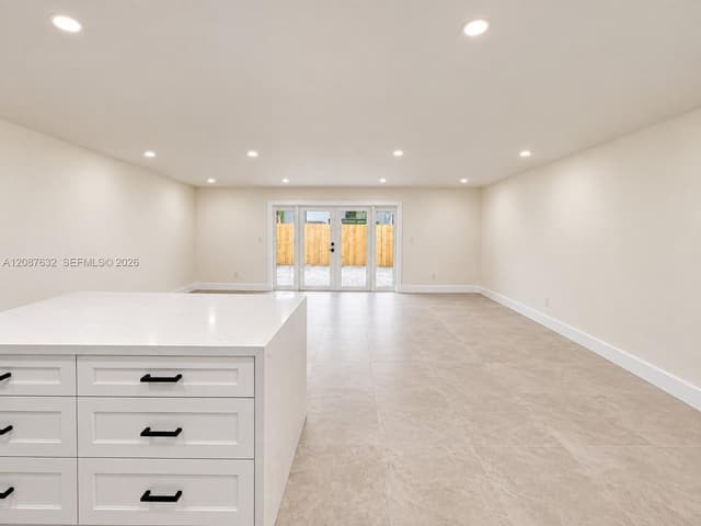 7164 W 3rd Ave, Hialeah FL 33014 - Hialeah, FL - Photo 7