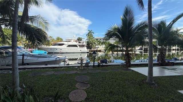 2935 NE 163rd St # 2Q, North Miami Beach FL 33160 - North Miami Beach, FL - Photo 5