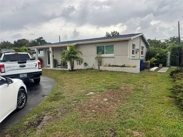7767 Meridian St, Miramar FL 33023 - Miramar, FL - Photo 3