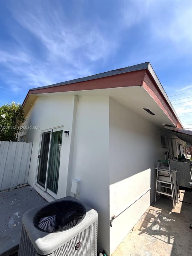 3405 SW 24th St, Miami FL 33145 - Miami, FL - Photo 7