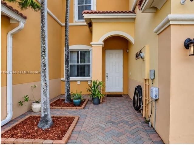 24705 SW 110th Pl, Homestead FL 33032 - Homestead, FL - Photo 6