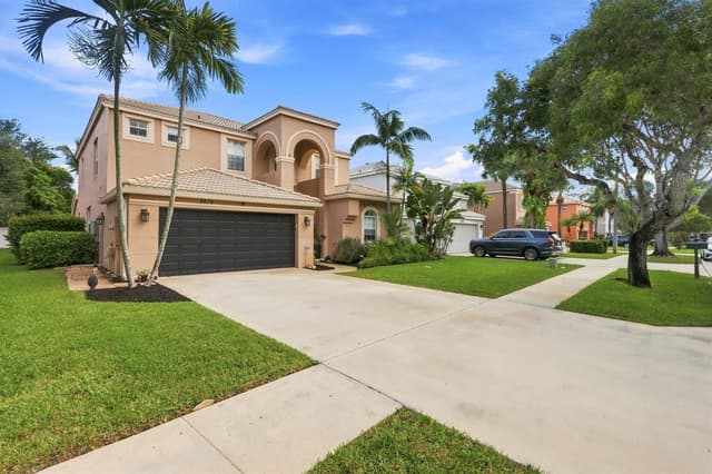 2478 WESTMONT Lane, Royal Palm Beach FL 33411 - Royal Palm Beach, FL - Photo 7