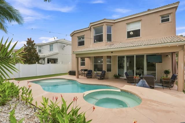 2478 WESTMONT Lane, Royal Palm Beach FL 33411 - Royal Palm Beach, FL - Photo 4