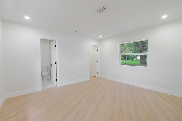 413 N WARE Drive, West Palm Beach FL 33409 - West Palm Beach, FL - Photo 6