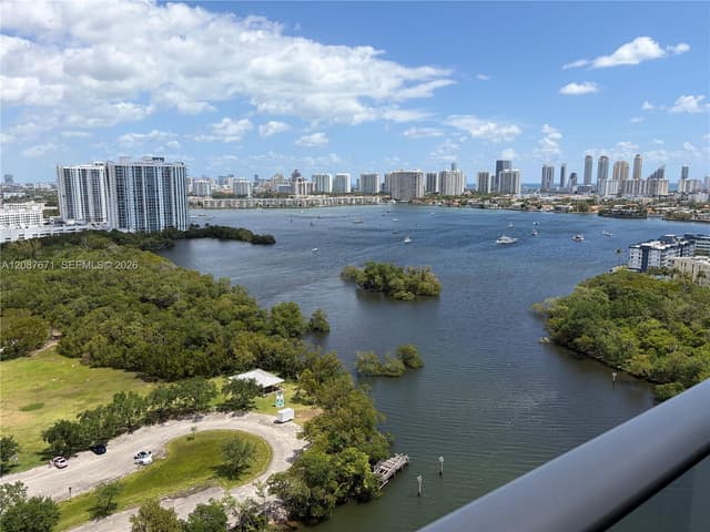16385 Biscayne Blvd # 2104, North Miami Beach FL 33160 - North Miami Beach, FL - Photo 2