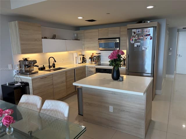 16385 Biscayne Blvd # 2104, North Miami Beach FL 33160 - North Miami Beach, FL - Photo 6