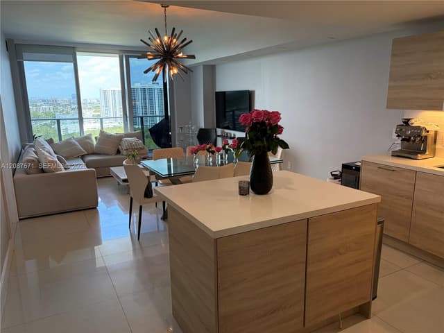 16385 Biscayne Blvd # 2104, North Miami Beach FL 33160 - North Miami Beach, FL - Photo 7