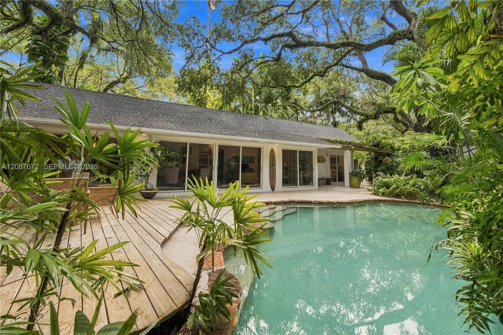 4005 S Loquat Ave, Miami FL 33133 - Miami, FL - Photo 1