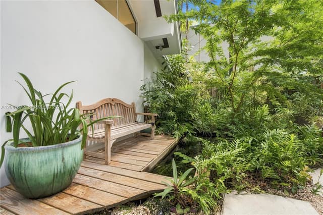 4005 S Loquat Ave, Miami FL 33133 - Miami, FL - Photo 5