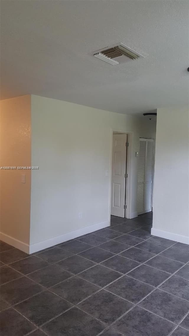 28704 SW 147th Pl, Homestead FL 33033 - Homestead, FL - Photo 5