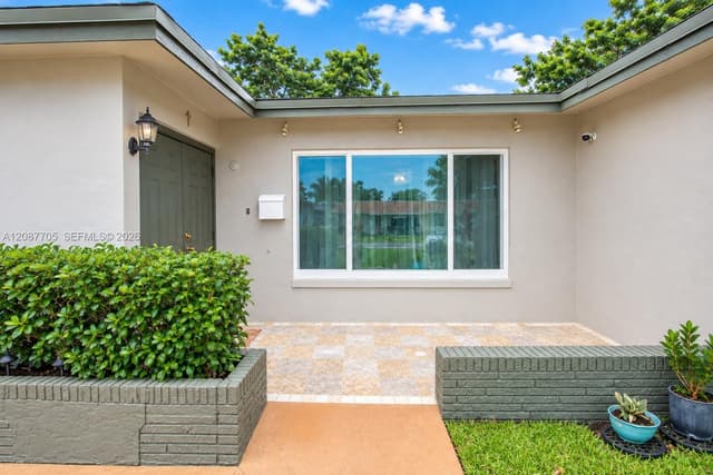 7303 NW 59th St, Tamarac FL 33321 - Tamarac, FL - Photo 2
