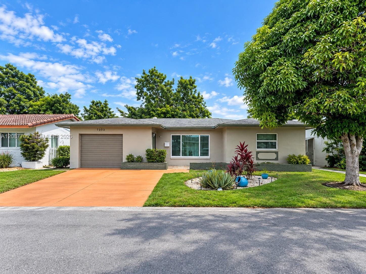 7303 NW 59th St, Tamarac FL 33321 - Tamarac, FL - Photo 1
