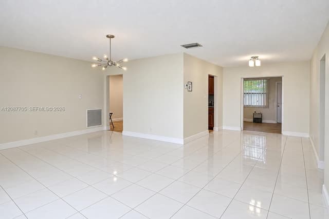 7303 NW 59th St, Tamarac FL 33321 - Tamarac, FL - Photo 5