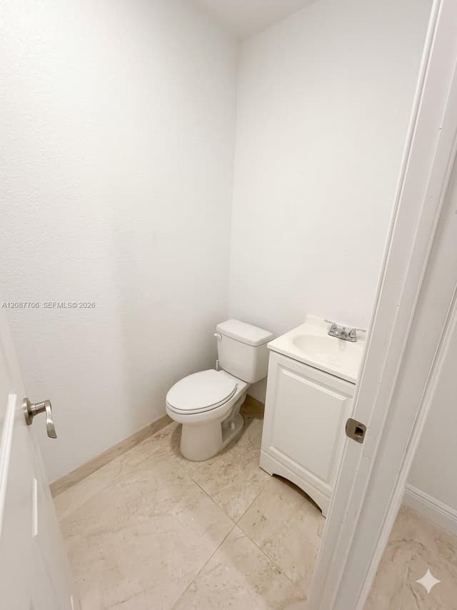 510 NE 161st St, Miami FL 33162 - Miami, FL - Photo 6