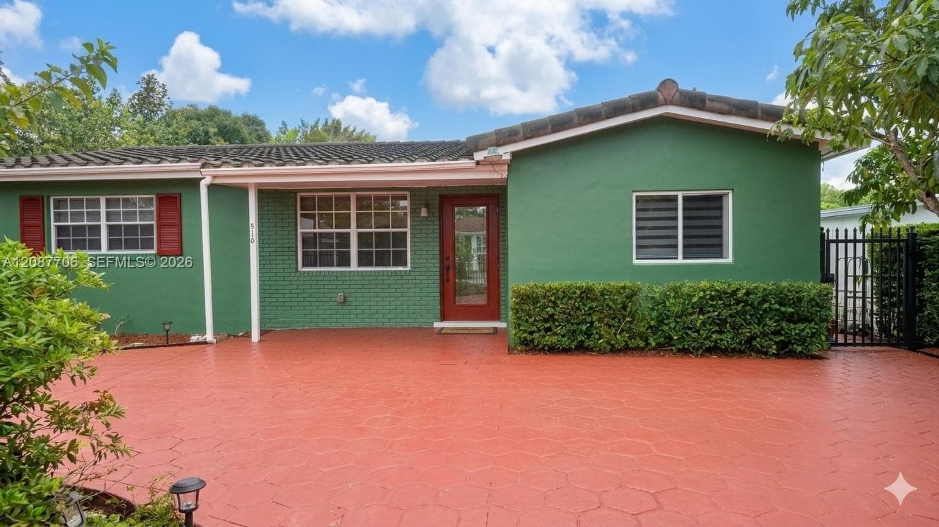 510 NE 161st St, Miami FL 33162 - Miami, FL - Photo 1