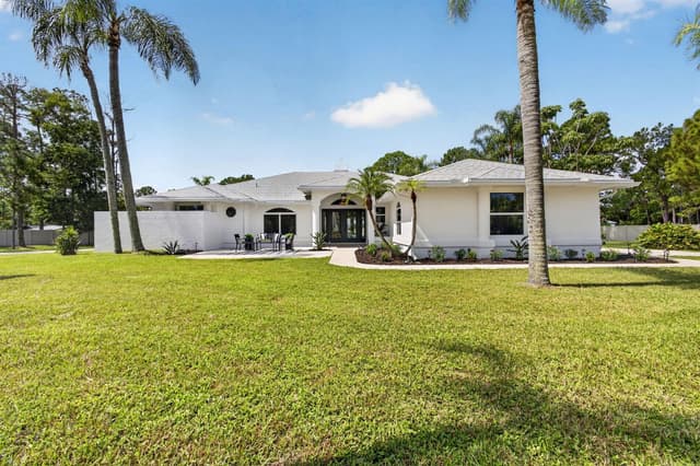 13350 157th Court N, Jupiter FL 33478 - Jupiter, FL - Photo 2
