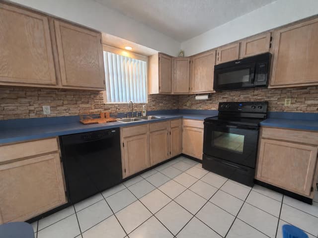 6884 NW 12TH Street, Plantation FL 33313 - Plantation, FL - Photo 6