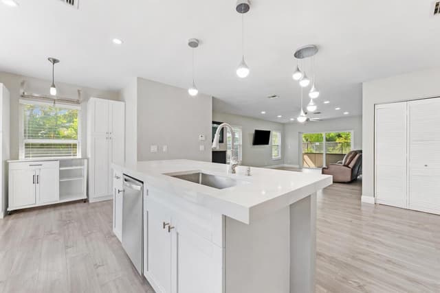 191 SE 1st Circle, Boynton Beach FL 33435 - Boynton Beach, FL - Photo 3