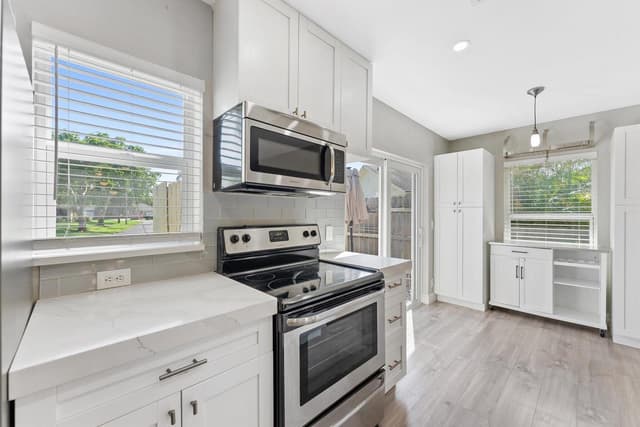 191 SE 1st Circle, Boynton Beach FL 33435 - Boynton Beach, FL - Photo 4