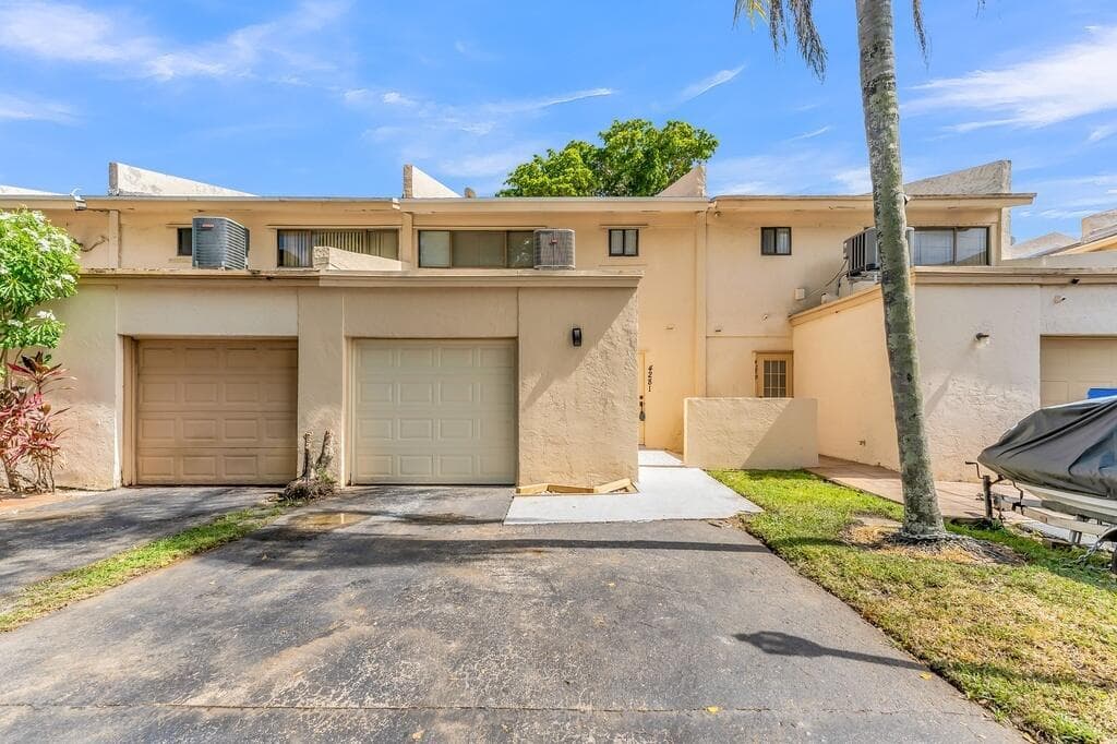 4281 NW 76 Avenue, Davie FL 33328 - Davie, FL - Photo 1