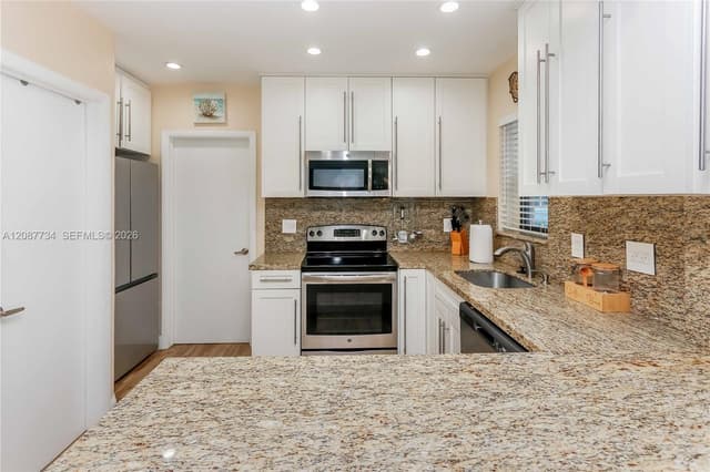 3300 N Surf Rd # 1A, Hollywood FL 33019 - Hollywood, FL - Photo 2