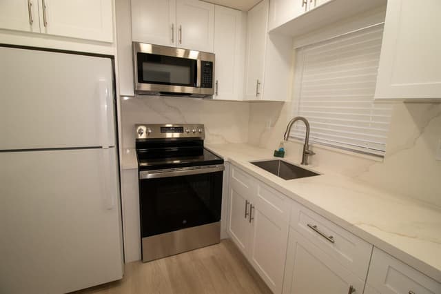 10100 NW 30th Court # 107, Sunrise FL 33322 - Sunrise, FL - Photo 3