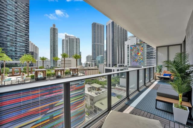 45 SW 9th St # 1002, Miami FL 33130 - Miami, FL - Photo 5