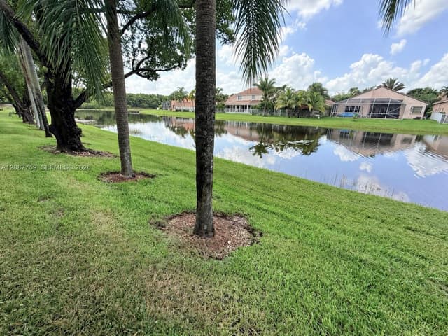 1249 Presidio Dr # 42, Weston FL 33327 - Weston, FL - Photo 5