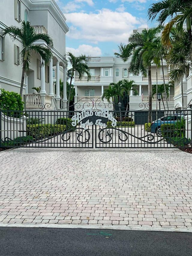 1776 BAY Drive, Pompano Beach FL 33062 - Pompano Beach, FL - Photo 2