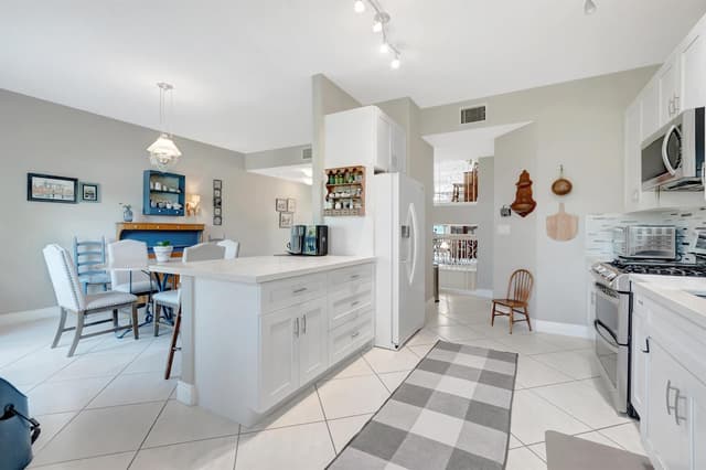 1776 BAY Drive, Pompano Beach FL 33062 - Pompano Beach, FL - Photo 7