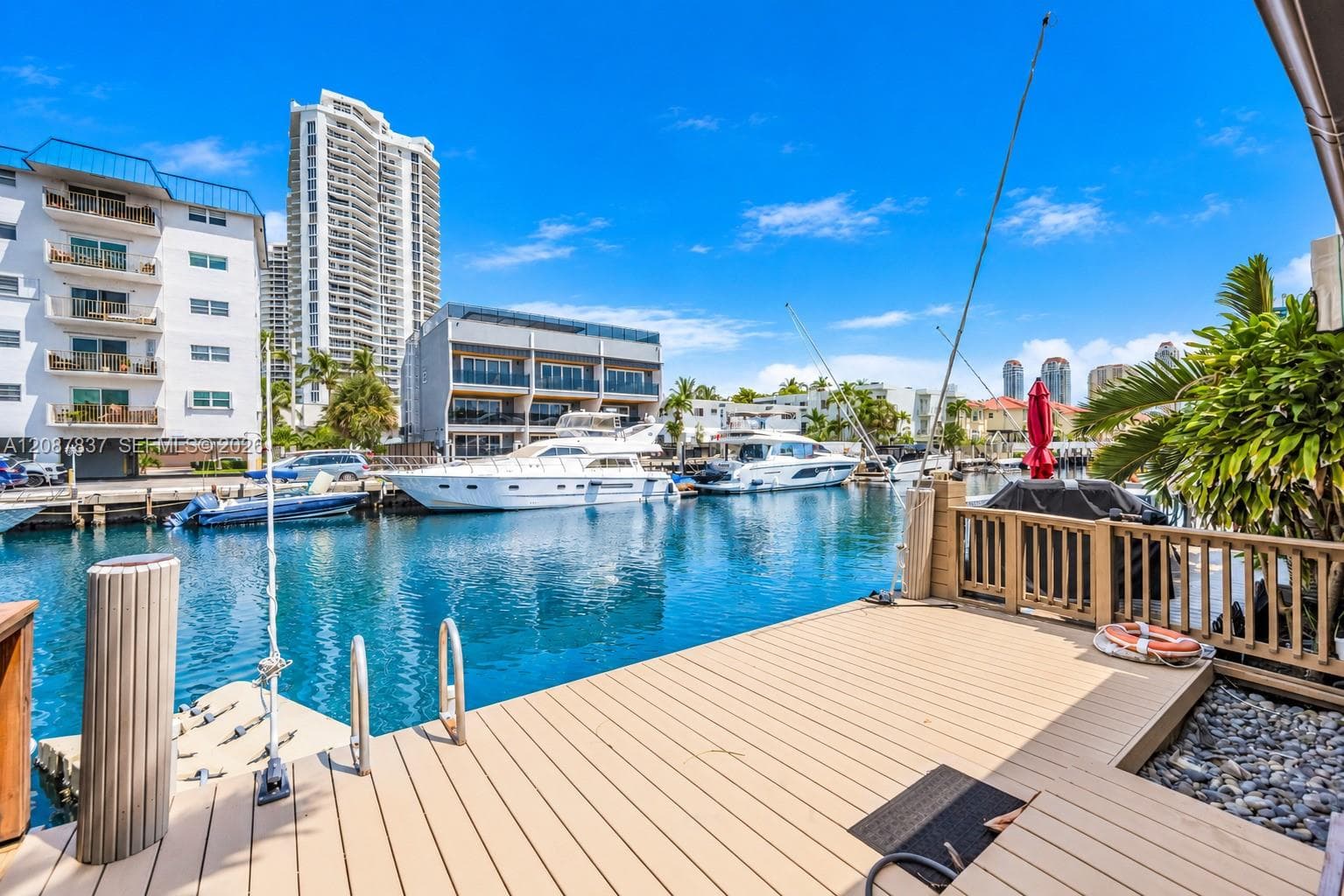 3805 NE 170th St # 6, North Miami Beach FL 33160 - North Miami Beach, FL - Photo 1