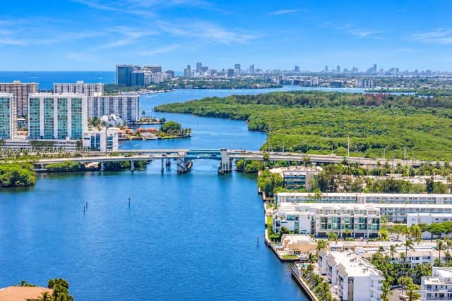 3805 NE 170th St # 6, North Miami Beach FL 33160 - North Miami Beach, FL - Photo 5