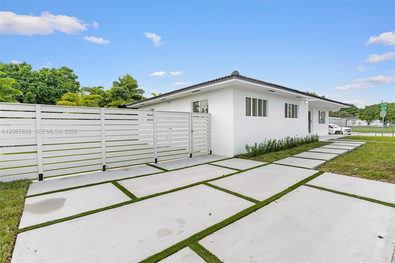 3900 SW 67th Ave, Miami FL 33155 - Miami, FL - Photo 1