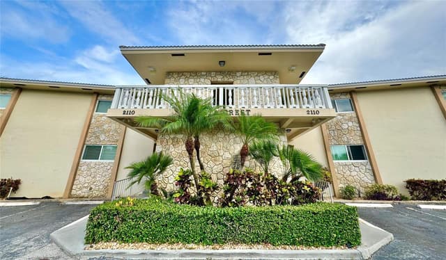 2110 NE 39TH Street # 2A, Fort Lauderdale FL 33308 - Fort Lauderdale, FL - Photo 2