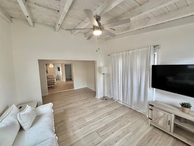 17 S D Street, FL 33460 - Photo 4