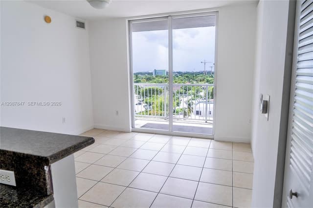 1 Glen Royal Pkwy # 809, Miami FL 33125 - Miami, FL - Photo 5