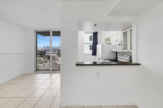 1 Glen Royal Pkwy # 1010, Miami FL 33125 - Miami, FL - Photo 6