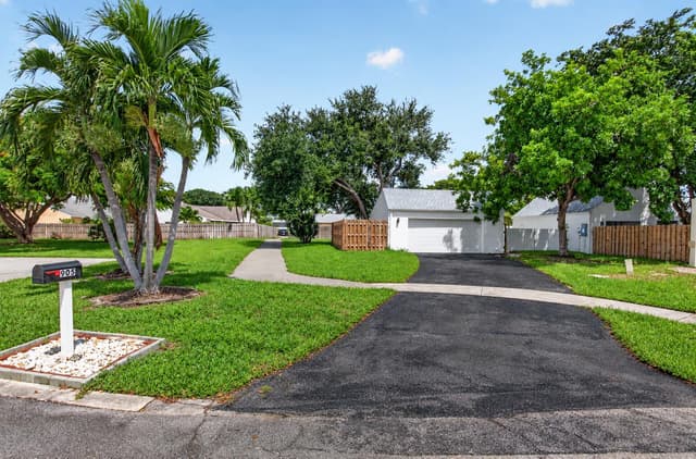 905 NW 21ST Way, Delray Beach FL 33445 - Delray Beach, FL - Photo 4