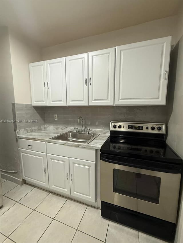 2484 SW 10th St, Miami FL 33135 - Miami, FL - Photo 7