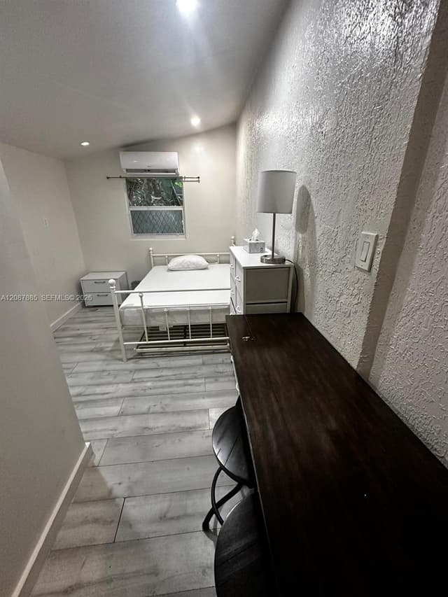 2484 SW 10th St, Miami FL 33135 - Miami, FL - Photo 4